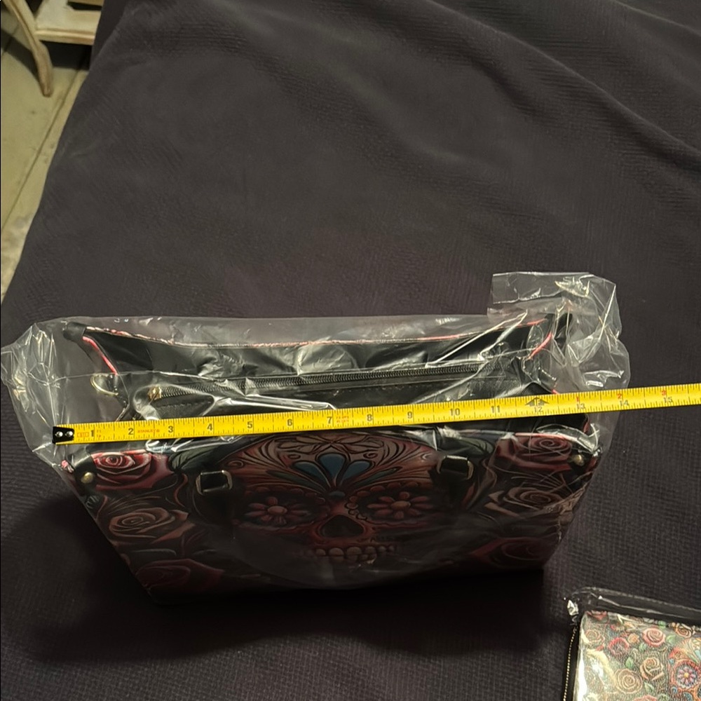 Brand new in bag Colorful Skull and Roses Women's Bag - Picture 3 of 11